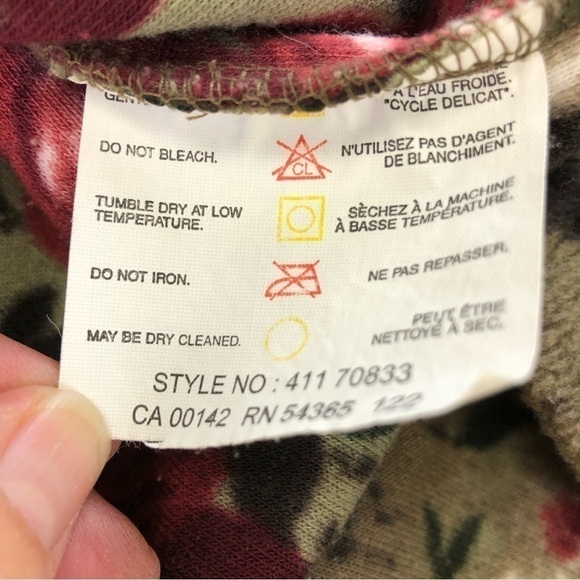 TanJay Rose Print Fleece - Picture 9 of 9